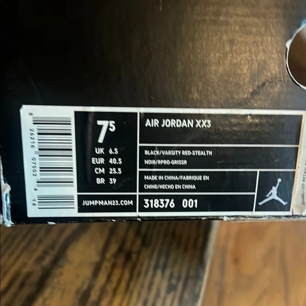 Air Jordan xx3 excellent condition with box Jordan Black Sneakers Classic Design